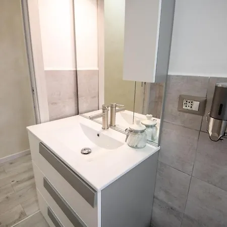 Appartamento Modern In *