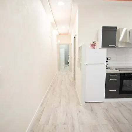 Modern In Appartamento